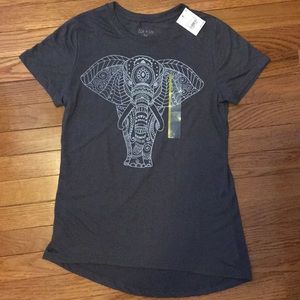 gray short sleeve shirt with a cute design